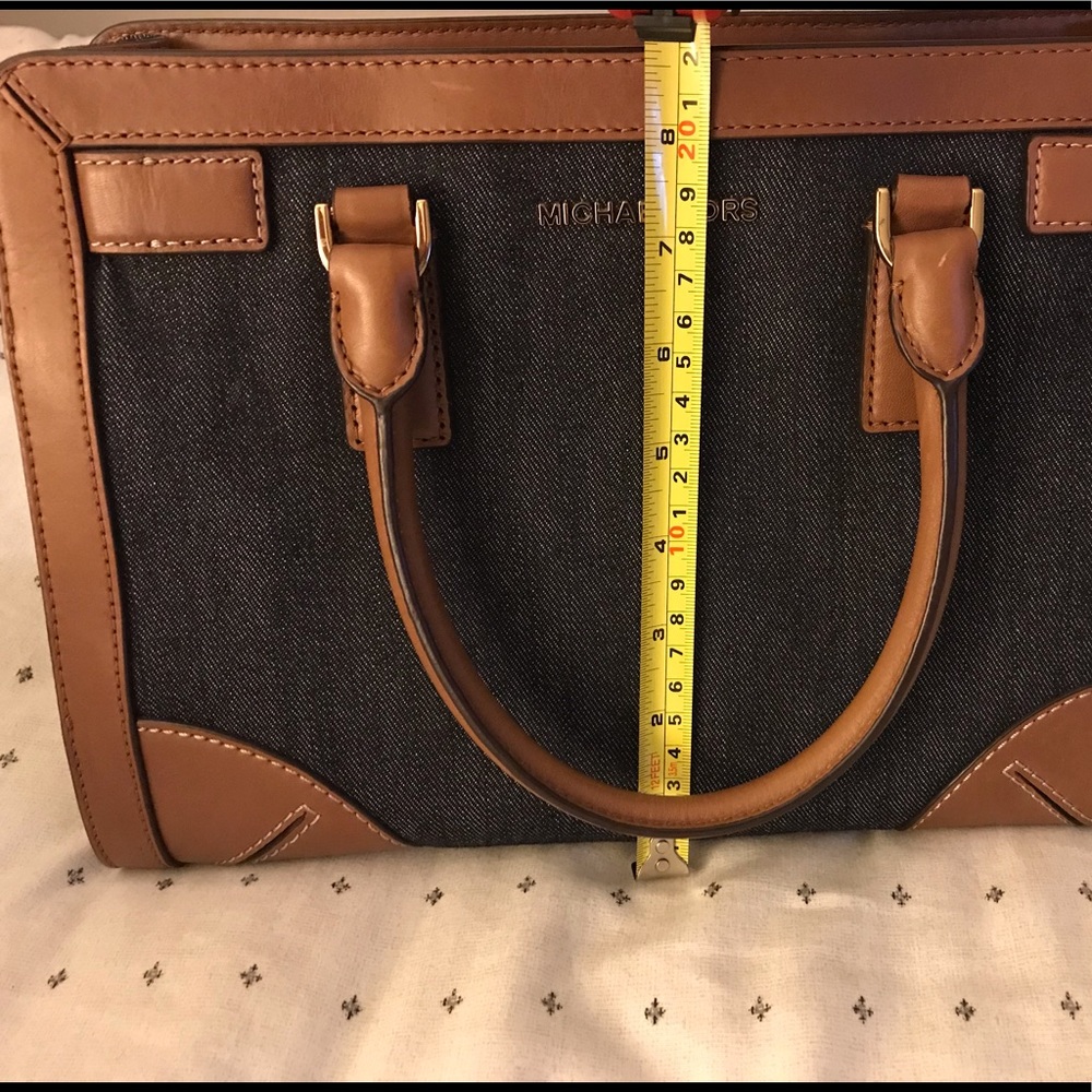 Michael Kors Handbag - Picture 4 of 5